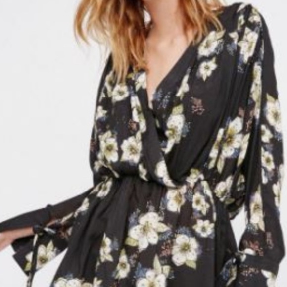 Free People Peplum Tuscan Dreams Floral Top - Picture 2 of 9